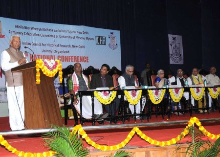6.Shri-Vajubhai-Rudabhai-Vala-Governor-of-Karnataka-inaugurated10th-National-Conference-on-Woman-in-Indian-Culture-through-the-Ages